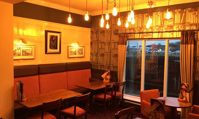 Whitestake Hotel | Lea Gate