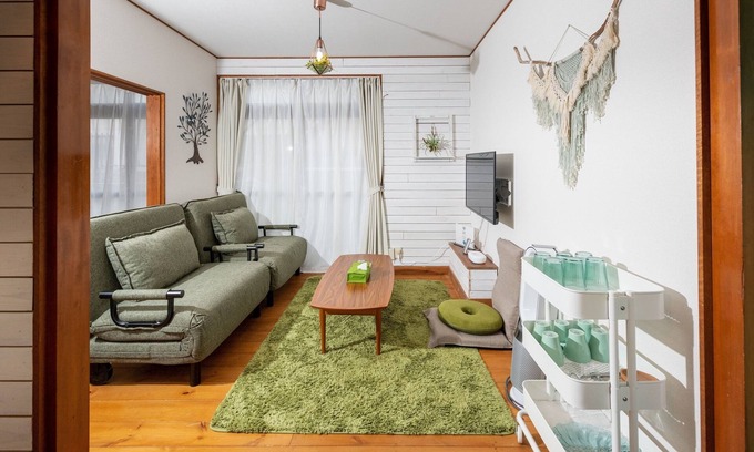 Koshigoe Apartment | Leaf