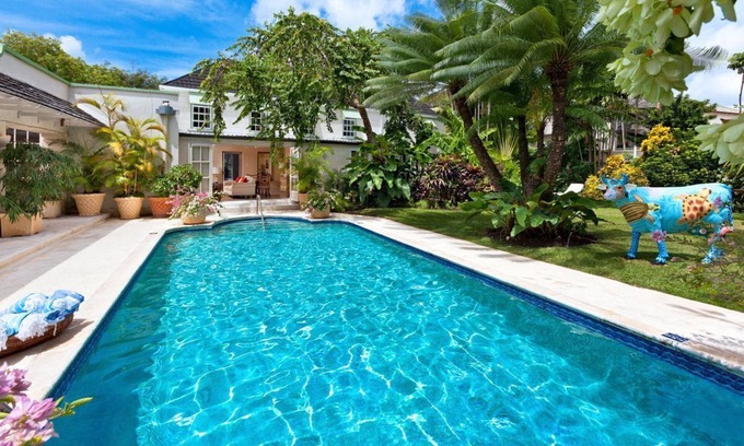 Little Battaleys Villa | Leamington House - Five Bedroom Villa, Sleeps 10
