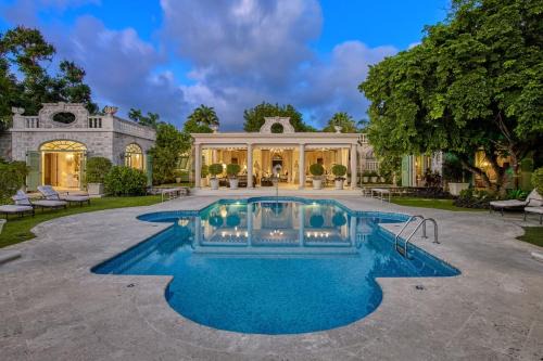 Little Battaleys Villa | Leamington Pavilion by Blue Sky Luxury