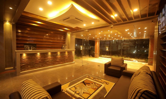 Covelong Hotel | Lee Crysstal