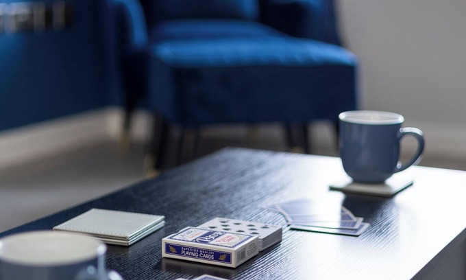 Leeds House | Leeds 3 Bed 2.5 Bath - Parking/WiFi/Pool Table/Self Check-in