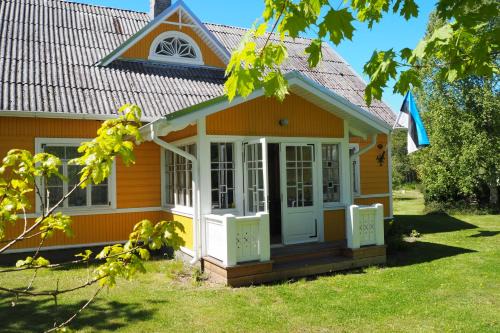 Kuusalu Parish House | Leesi Külalistemaja