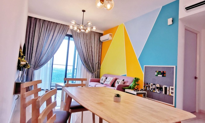 Medini Condo | Legoland Happy Wonder Suite/New and Stylish style/9pax/100mbs!/