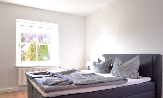 Boehlen Apartment | Leipzig, Cospuden, Belantis Park, pure relaxation, Leipzig city center, new fair
