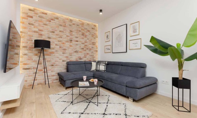 Bielany Apartment | Lekka 1 | Luxury Apartment | Balcony | Parking