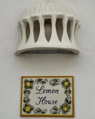 Rio Velez House | Lemon House
