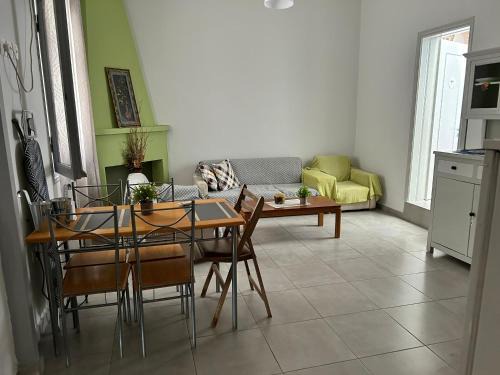 Agios Serafim Apartment | Lemonia