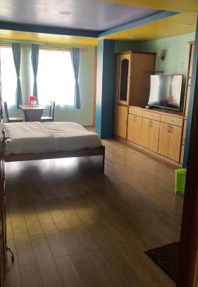 Police Bazar House | Leong Villa