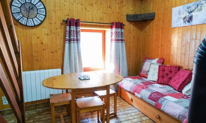 Montricher-le-Bochet Apartment | Les 3 marmottes duplex proche de la station Les Karellis
