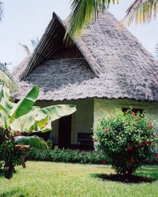 Galu Beach House | Les Datchi Cottages
