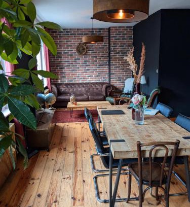 Gare Apartment | Les jardins de Romy