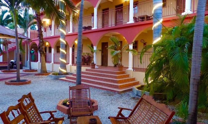 Ziguinchor Hotel | LES JARDINS DU FLAMBOYANT