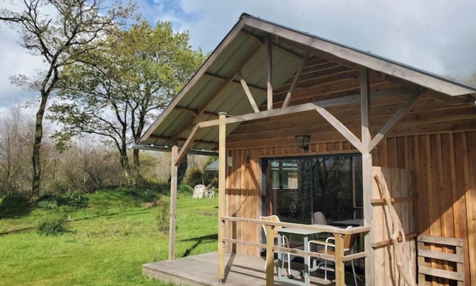 Rostrenen Cabin | Les KaBanes en Kreiz Breizh-Merle moqueur