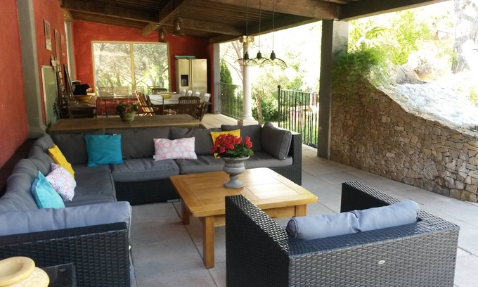 Roquebrune-sur-Argens Bed & Breakfast | Les Mayombes