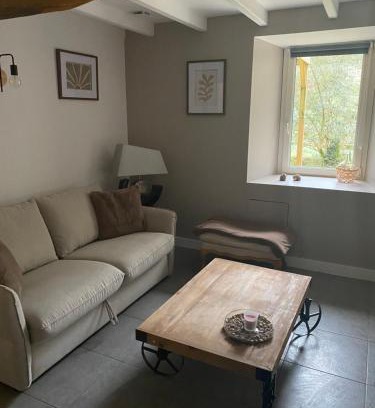 Le Boupere House | les rives du Lay gîte Joly
