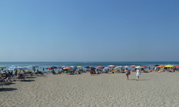 Lido Marini Apartment | LIDO MARINI - COMFORTABLE VACATION HOME A FEW METERS FROM THE SEA BLUE FLAG 24