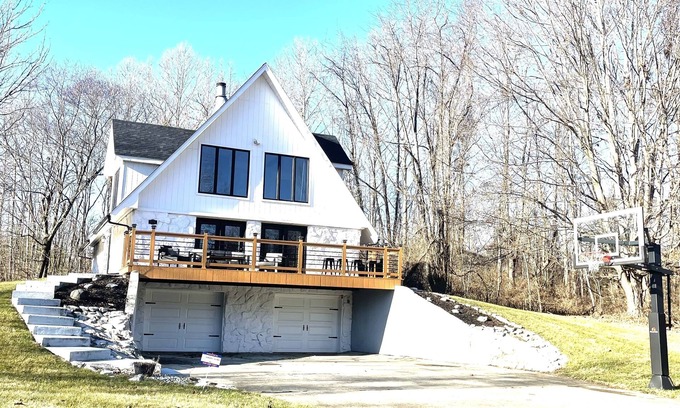 Cartersburg House | Life-Giving, Quiet retreat only 25 min west of Indpls. Peace, Pace, & Gratitude