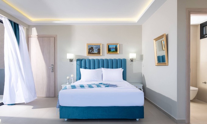 Kallikratia Apartment | Light Blue Luxury Rooms