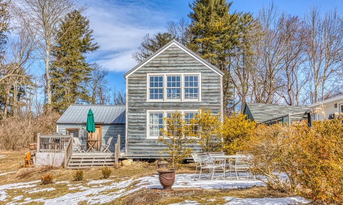 Stockbridge Cottage | Light-filled Carpenter's Cottage in Stockbridge