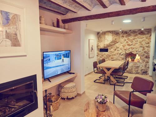 Ayna House | LIGNUM Casa Rural
