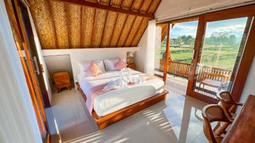 Taro House | Lila Sari Guest House with breakfast