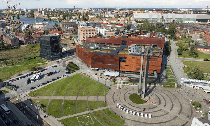 Mlyniska Apartment | Lily Apart Gdansk Shipyard view studios