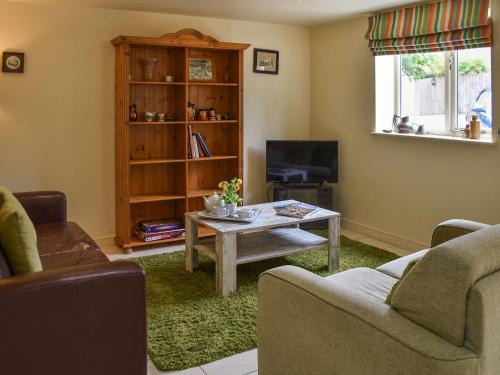 Nassington House | Lily Pad 5 - Uk43913