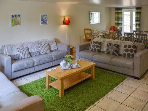 Nassington House | Lily Pad 7 - Uk43916