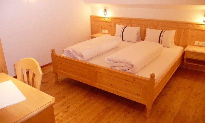 Innervillgraten Bed & Breakfast | Limestone comfort double room with breakfast