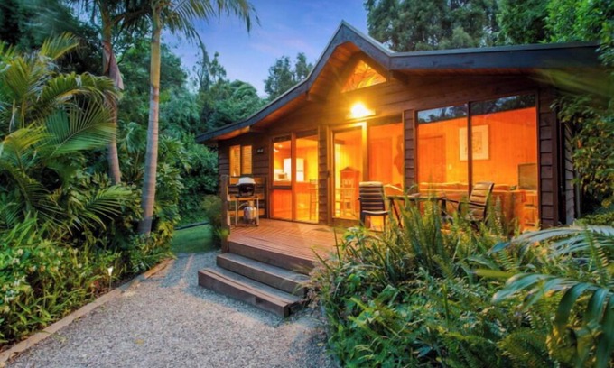 Mallacoota Cottage | Lin Cottage - 8 Mortimer Street