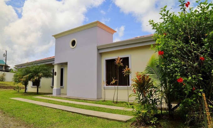 Arenal House | Linda Vista Nuevo Arenal