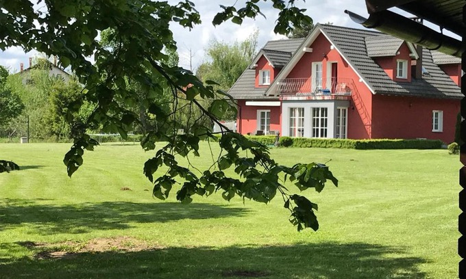Postojna Apartment | Linden Garden Apartment