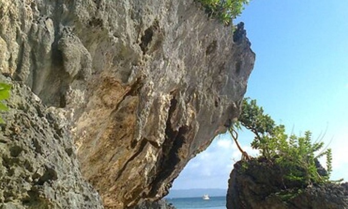 Manoc-Manoc Resort | Lingganay Boracay Hotel Resort
