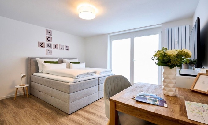 Petersberg Apartment | ★ Liobablick Nr.5 ★ Apartment with terrace - centrally located in Petersberg/Fulda