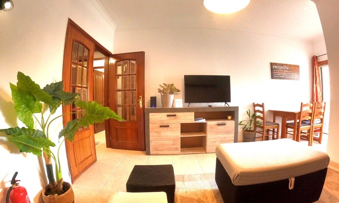 Barcarena Apartment | Lisbon, modern T1 apartment with balcony in Barcarena, Oeiras