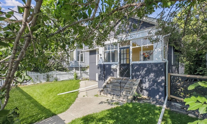 Sunnyside House | Little Blue House