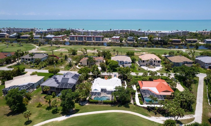 Beachview Country Club Estates Villa | Little Blue - Stunning Villa with Pool and Spa