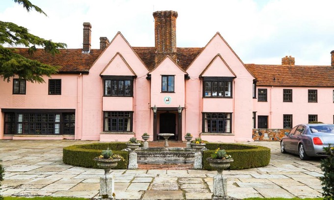 Dunmow Apartment | Little Easton Manor