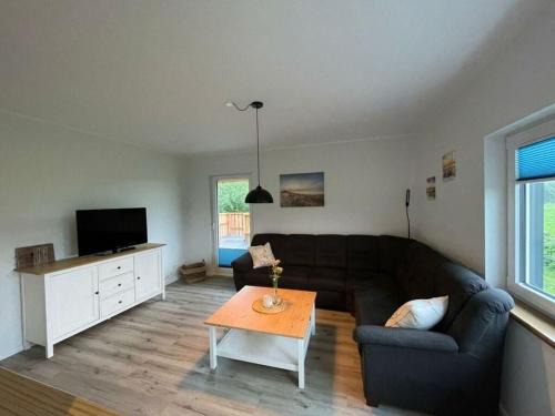Juebek House | Little Freedom Modern retreat