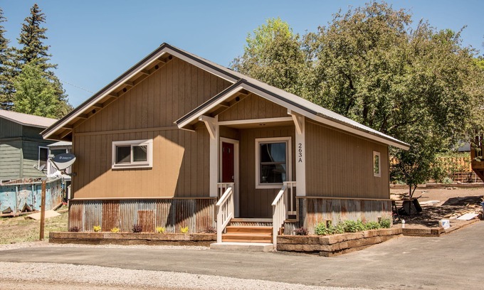 Pagosa Springs House | Little House on the Alley