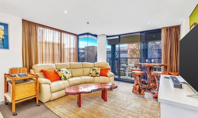Adelaide Central Business District Apartment | Little Oak Lodge Wellness is Calling