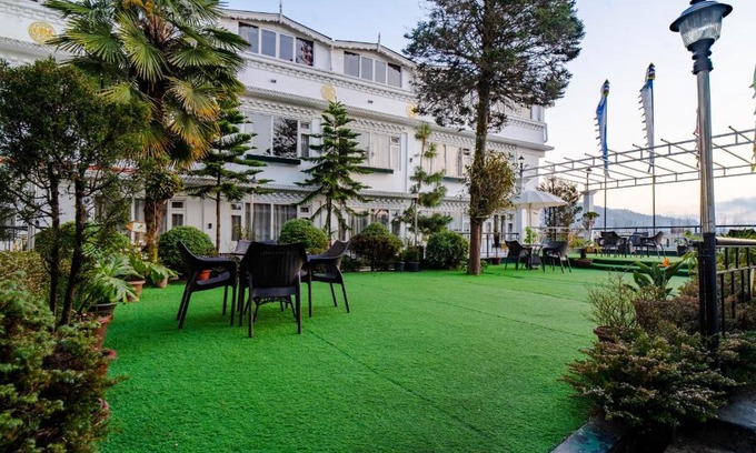 Darjeeling Hotel | Little Tibet Resort Mall Road