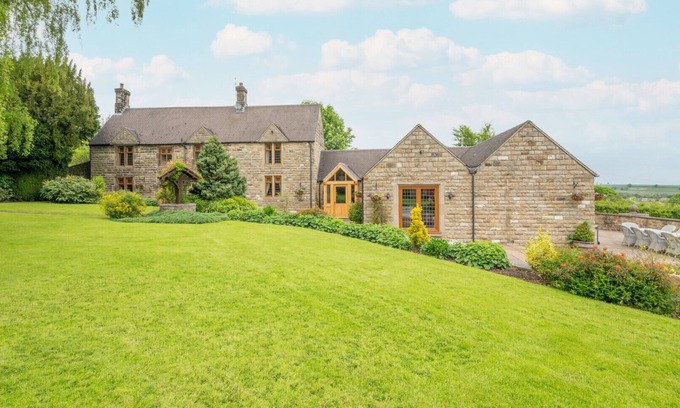 Woolley Moor House | Littlecotes Farm - Four Bedroom House, Sleeps 8