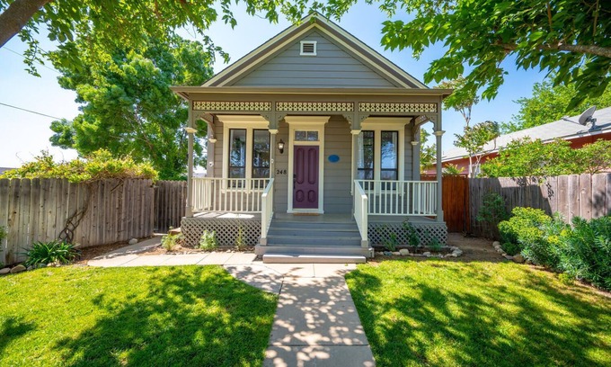 San Miguel House | Littlefield 1890 Victorian Retreat