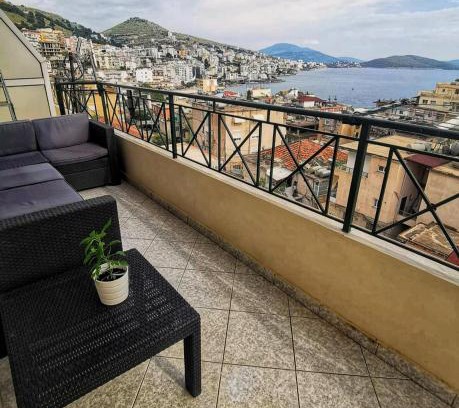 Qender Apartment | Liv Skyline Apartment