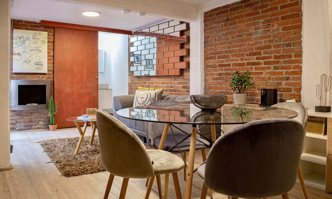 Del Carmen Apartment | Live Coyoacán and its history in this cozy loft.