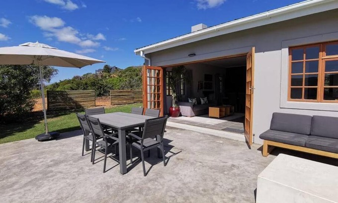 Port Beaufort House | Living The Breede - Weaver Cottage