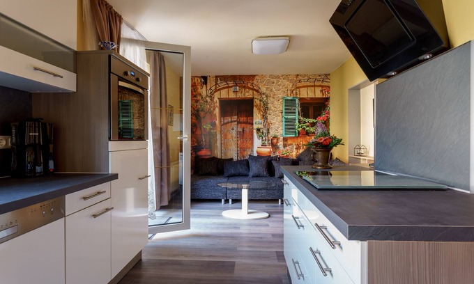 Arnstadt House | Living with friends. The way is the goal and the way leads to us.