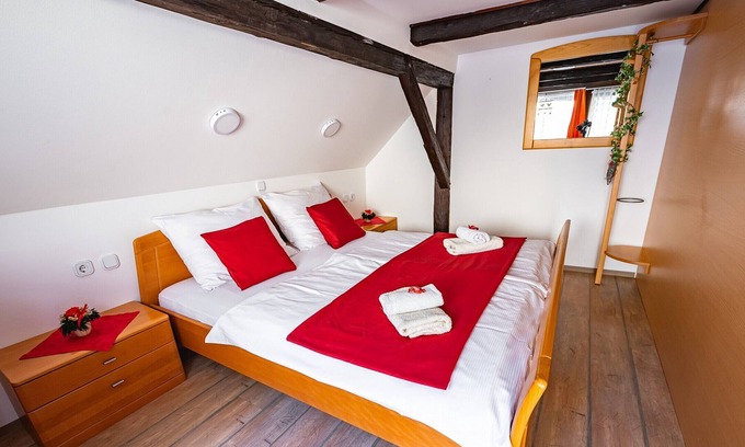 Radovljica Apartment | Liza at Slovenian Traditional Guesthouse